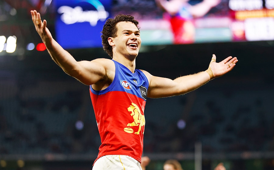 Rayner's four-goal haul snuffs out Saints' finals hopes